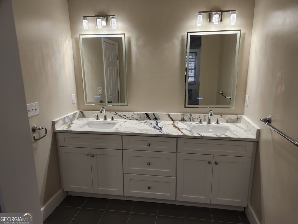 5170 Lost Dutchman Drive, Lithonia, GA 30038