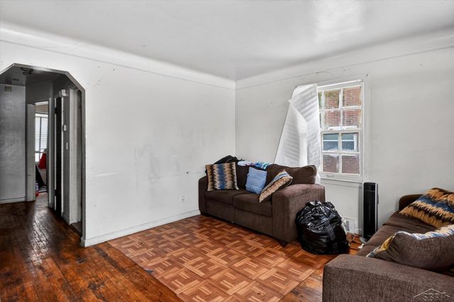 18425 Teppert Street, Detroit, MI 48234