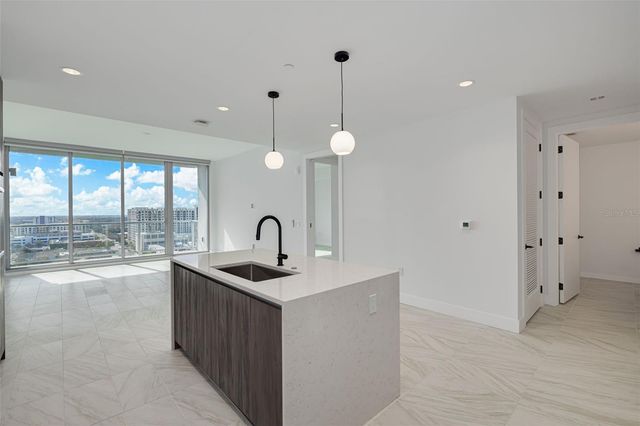 777 3 AVENUE N 1507, St Petersburg, FL 33701