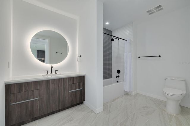 777 3 AVENUE N 1507, St Petersburg, FL 33701