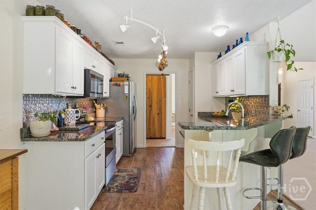 725 Laurel Hill Circle, Richmond Hill, GA 31324