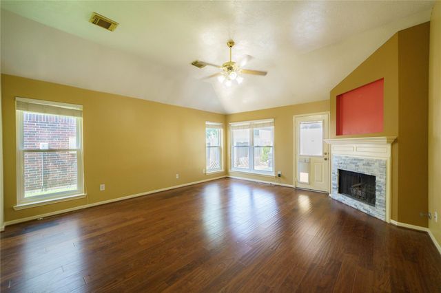 9927 Autumn Way Drive, Houston, TX 77064