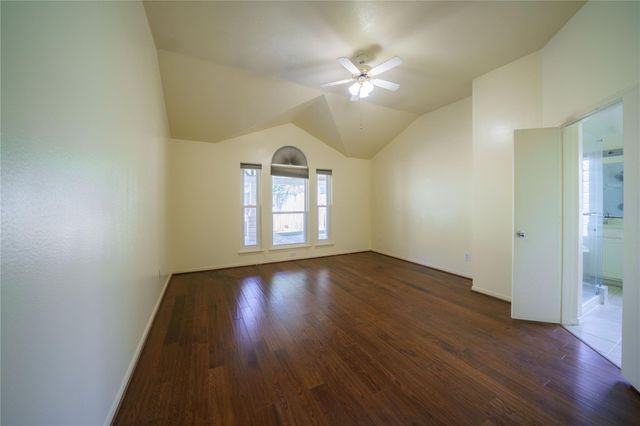 9927 Autumn Way Drive, Houston, TX 77064