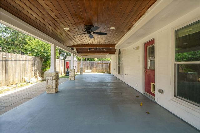 9927 Autumn Way Drive, Houston, TX 77064