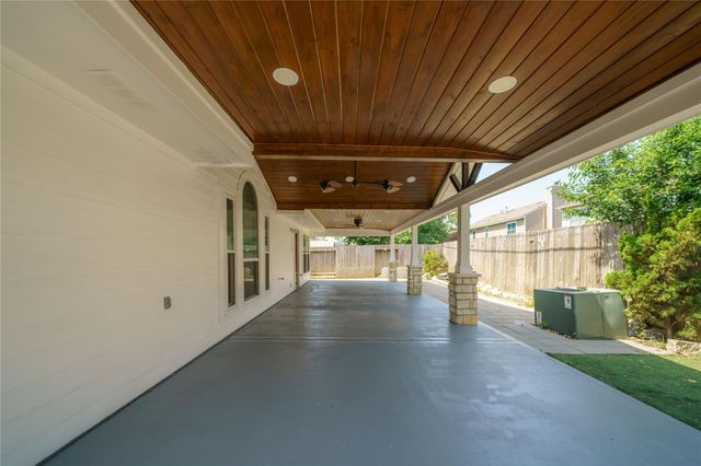 9927 Autumn Way Drive, Houston, TX 77064