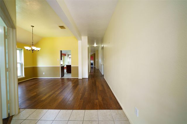 9927 Autumn Way Drive, Houston, TX 77064