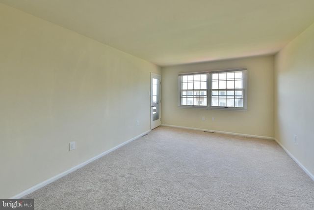118 JONATHAN DR, North Wales, PA 19454