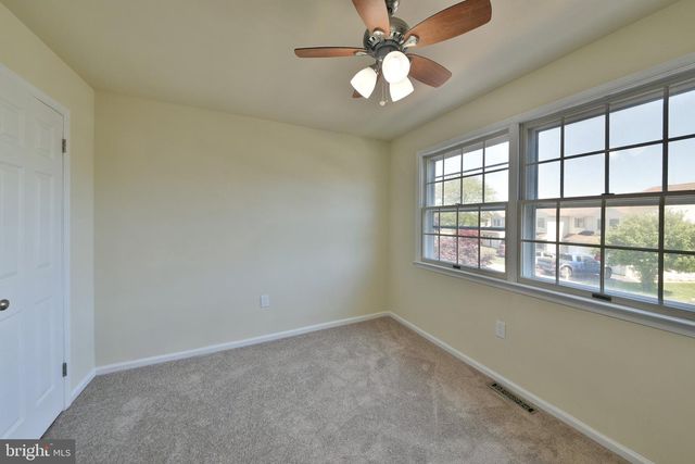 118 JONATHAN DR, North Wales, PA 19454