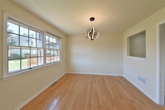 118 JONATHAN DR, North Wales, PA 19454