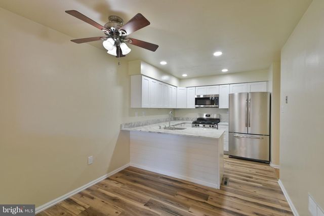 118 JONATHAN DR, North Wales, PA 19454