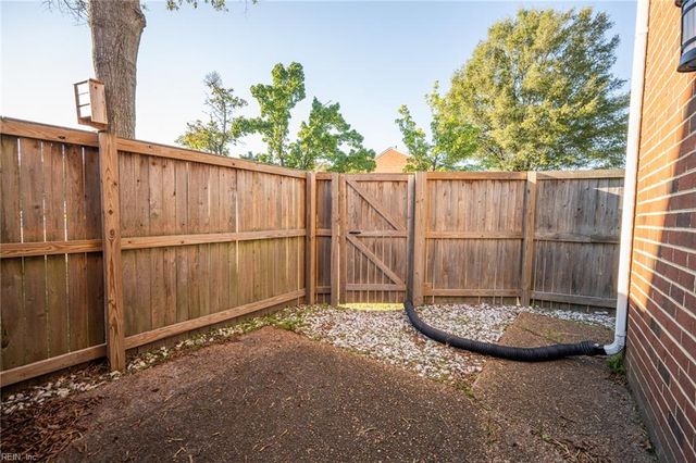 4449 Pepper Ridge CT, Chesapeake, VA 23321