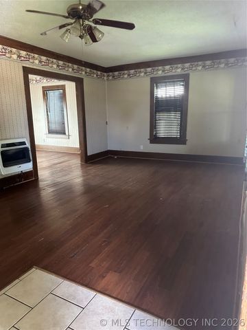 512 W Franklin, Haskell, OK 74436