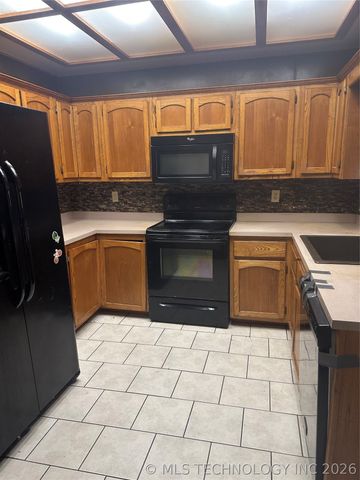 512 W Franklin, Haskell, OK 74436