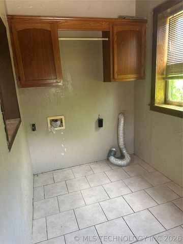 512 W Franklin, Haskell, OK 74436