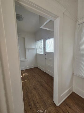 942 E 2nd 12.5, Long Beach, CA 90802