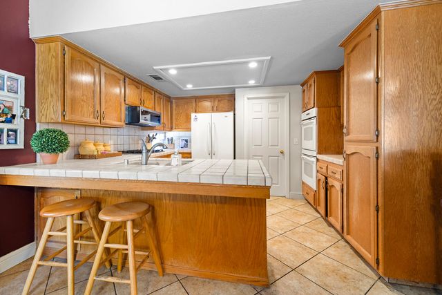 3338 E Birch Court, Visalia, CA 93292