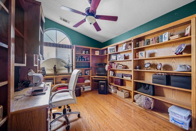 3338 E Birch Court, Visalia, CA 93292