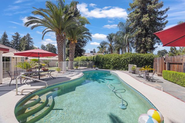 3338 E Birch Court, Visalia, CA 93292
