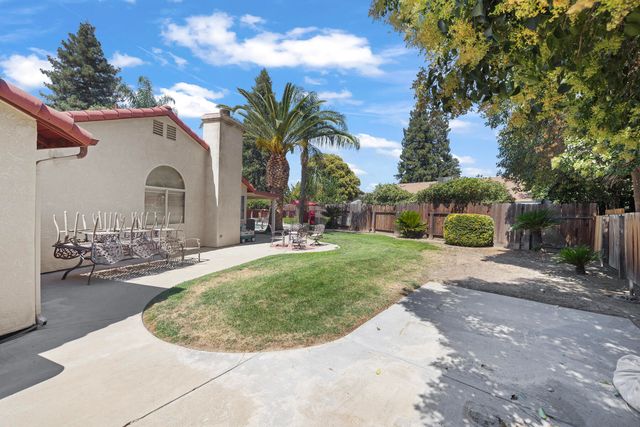 3338 E Birch Court, Visalia, CA 93292