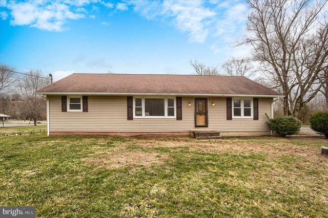 1548 ROUTE 204, Selinsgrove, PA 17870