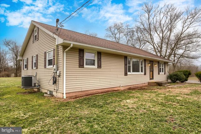 1548 ROUTE 204, Selinsgrove, PA 17870