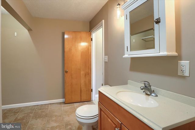 1548 ROUTE 204, Selinsgrove, PA 17870