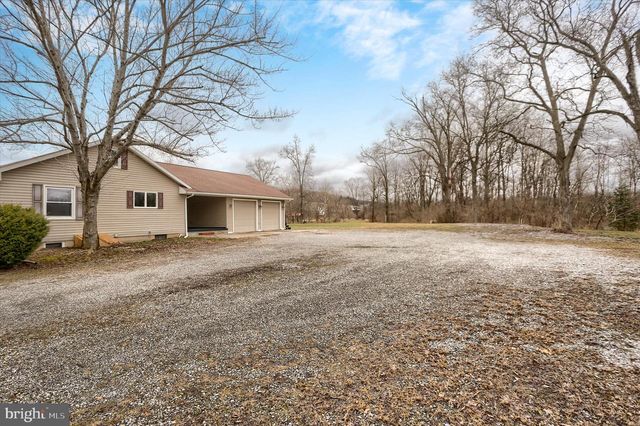 1548 ROUTE 204, Selinsgrove, PA 17870