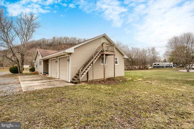 1548 ROUTE 204, Selinsgrove, PA 17870