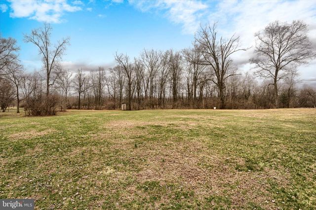 1548 ROUTE 204, Selinsgrove, PA 17870