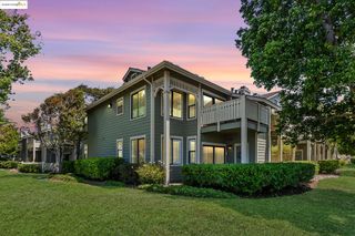 161 Shoreline Ct, Richmond, CA 94804