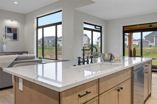 5321 Silver Rock Drive, Marion, IA 52302