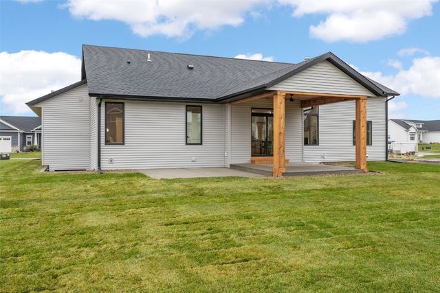 5321 Silver Rock Drive, Marion, IA 52302