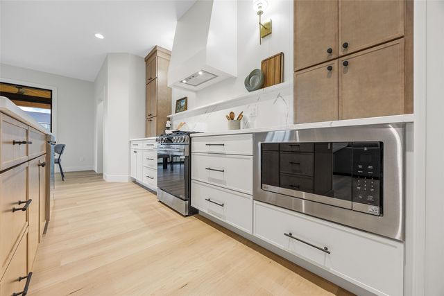 5321 Silver Rock Drive, Marion, IA 52302