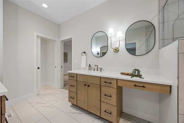 5321 Silver Rock Drive, Marion, IA 52302