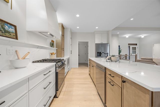 5321 Silver Rock Drive, Marion, IA 52302