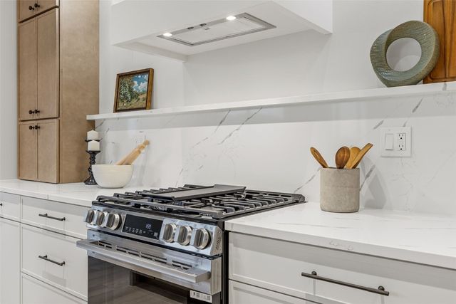 5321 Silver Rock Drive, Marion, IA 52302