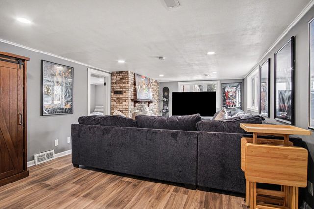 143 S 160th Avenue, Park Twp, MI 49424