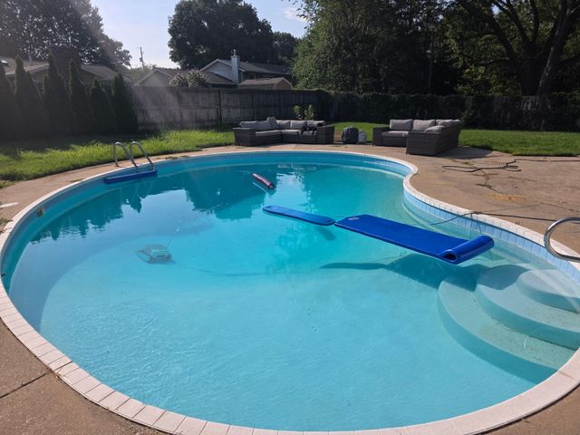 143 S 160th Avenue, Park Twp, MI 49424