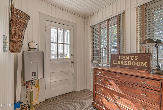 824 East Myrtle Avenue, Johnson City, TN 37601