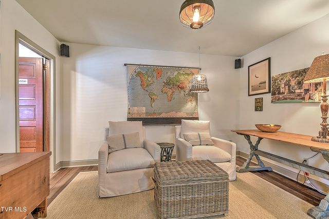 824 East Myrtle Avenue, Johnson City, TN 37601