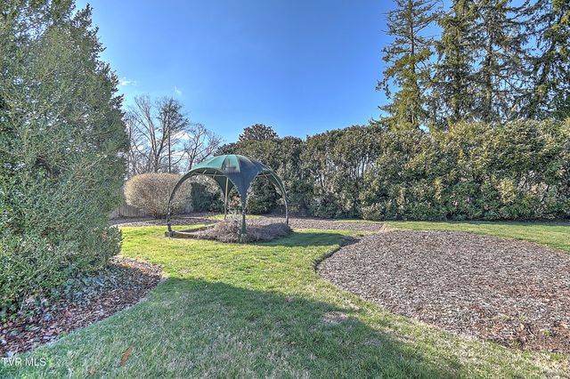 824 East Myrtle Avenue, Johnson City, TN 37601