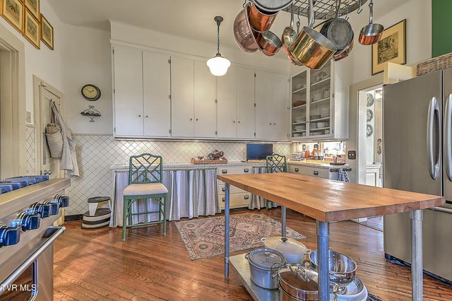 824 East Myrtle Avenue, Johnson City, TN 37601