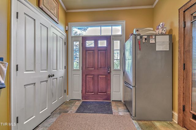 824 East Myrtle Avenue, Johnson City, TN 37601