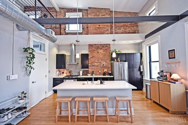 27 Mercer Street, Cincinnati, OH 45202