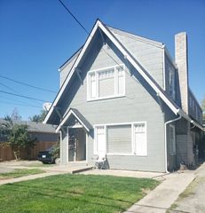 730 W 11th Street, Medford, OR 97501