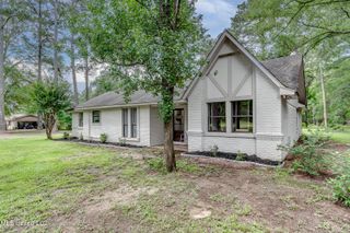 1096 Star Road, Brandon, MS 39042