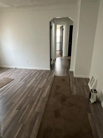 8620 Rosemont Avenue, Detroit, MI 48228