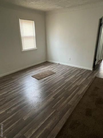 8620 Rosemont Avenue, Detroit, MI 48228