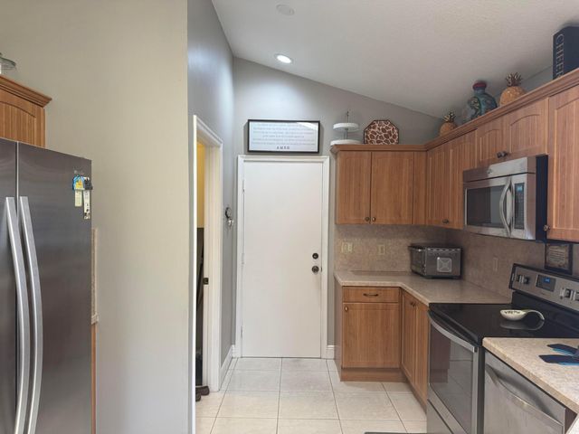 6803 Bitterbush Place, Boynton Beach, FL 33472
