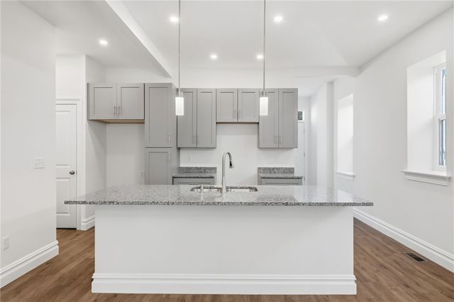 121 Shetland Street, Lincoln Larimer, PA 15206